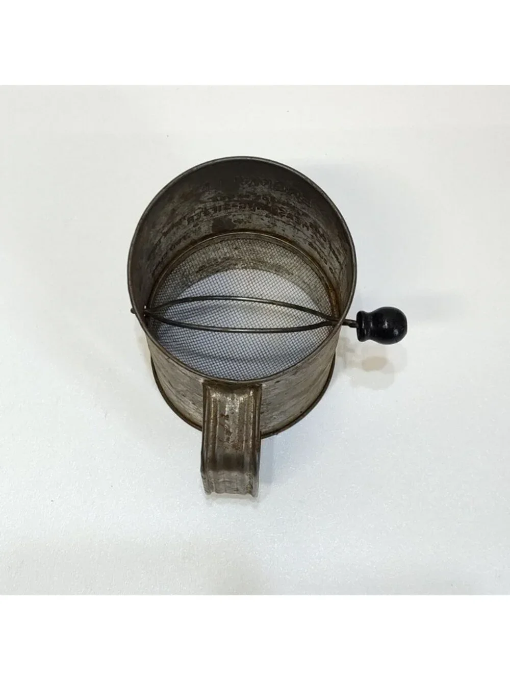 Bromwell's Vintage 3-Cup Metal Measuring Flour Sifter w/ Handle USA Grannycore